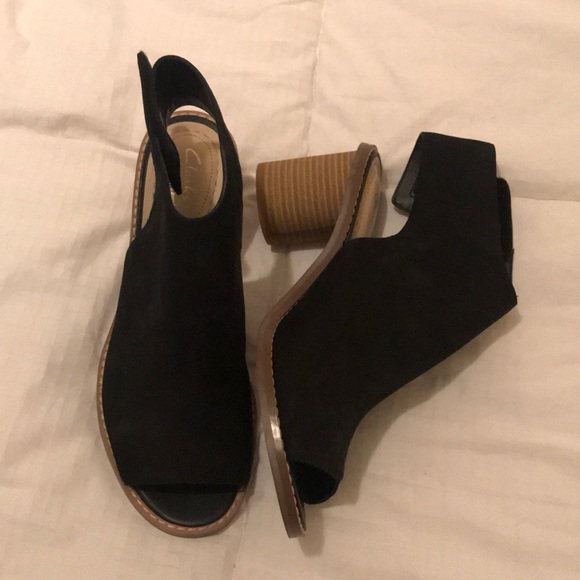 clarks open toe boots